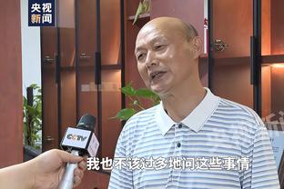 卡拉格力挺滕哈赫：瓜帅弃用坎塞洛被称赞，滕哈赫这么做就不行？